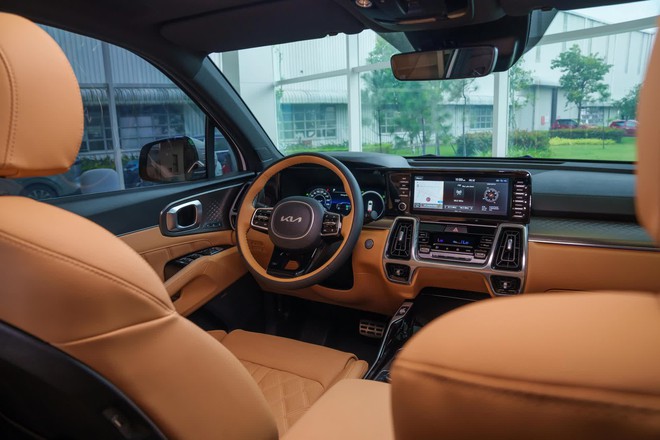 Kia Sorento Hybrid mở b&aacute;n tại Việt Nam: Gi&aacute; cao nhất 1,76 tỷ đồng, tiệm cận Mercedes GLC 200 - Ảnh 5.
