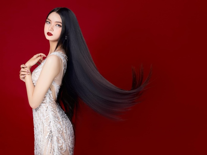 Vẻ đẹp của nữ sinh 19 tuổi có mái tóc dài nhất Hoa hậu Việt Nam 2022 - Ảnh 6.