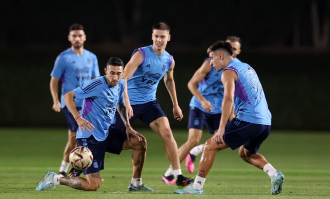 Argentina thử 3 đội h&igrave;nh, HLV Scaloni đau đầu t&igrave;m c&aacute;ch đối ph&oacute; Mbappe - Ảnh 1.