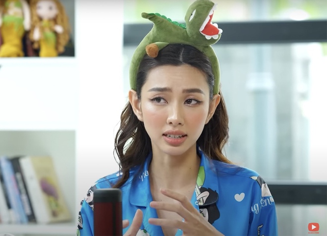 Hoa hậu Th&ugrave;y Ti&ecirc;n lần đầu tiết lộ từng bị quấy rối t&igrave;nh dục khi 6 tuổi - Ảnh 2.