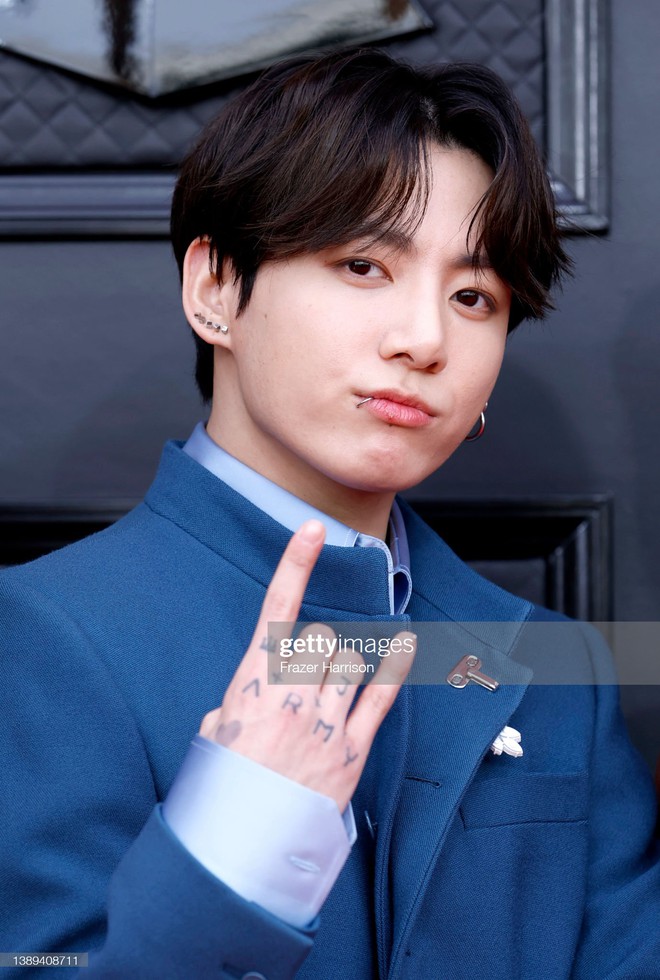 Cha Eun-Woo of boy band ASTRO attends the photocall for 'Louis News  Photo - Getty Images