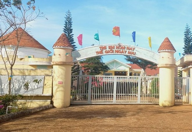 Vụ hiệu trưởng điều gi&aacute;o vi&ecirc;n đi tiếp kh&aacute;ch: Những VIP n&agrave;o được điểm t&ecirc;n? - Ảnh 1.