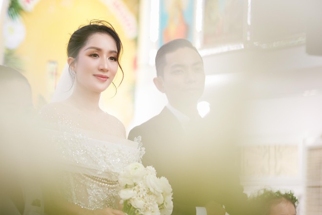 Kh&aacute;nh Thi: T&ocirc;i từng v&ocirc; vọng khi nghĩ về đ&aacute;m cưới với Phan Hiển - Ảnh 6.