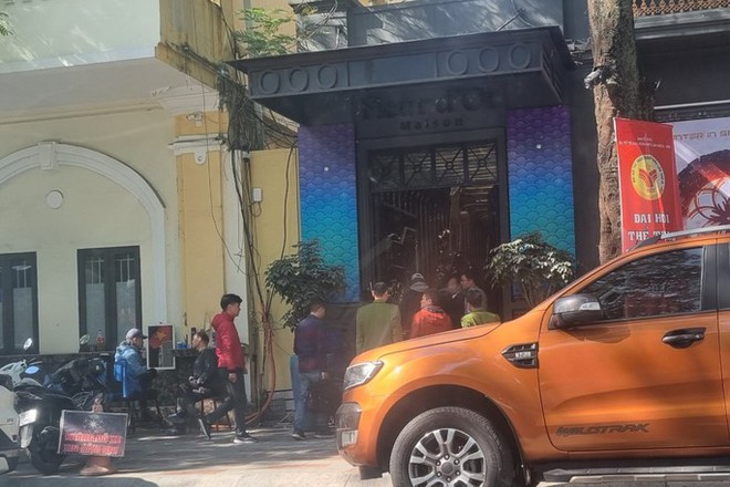 Vợ tử vong sau khi sử dụng ma t&uacute;y ở qu&aacute;n bar, bắt khẩn cấp chồng v&agrave; 3 người bạn - Ảnh 1.
