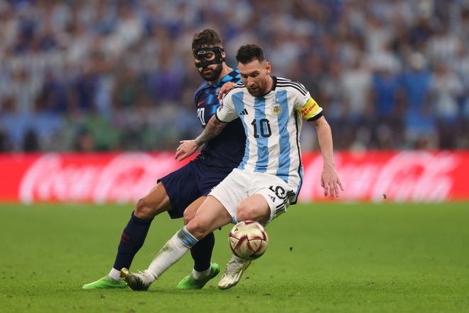 Giải m&atilde; thi&ecirc;n t&agrave;i Messi: Ma thuật từ bộ n&atilde;o v&agrave; cơ thể một thời suy dinh dưỡng - Ảnh 2.