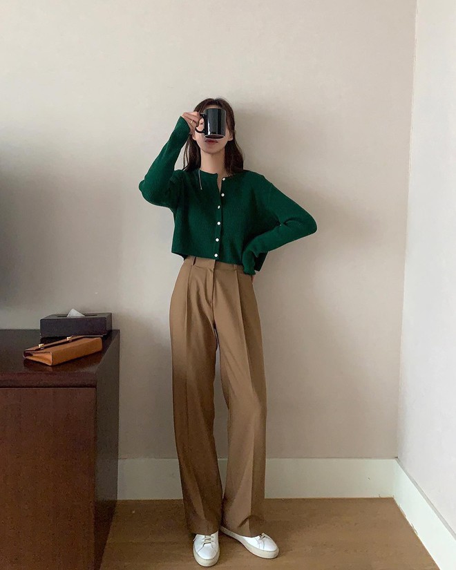 5 c&aacute;ch kết hợp quần d&agrave;i với gi&agrave;y t&ocirc;n d&aacute;ng - Ảnh 2.