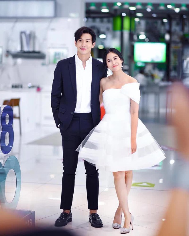 Showbiz Thái Lan 2022: Loạt cặp đôi phim giả tình thật có kết thúc viên mãn, một đôi bạn thân cập bến thành công ngay cuối năm - Ảnh 12.