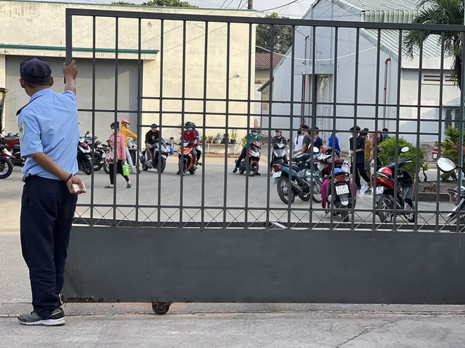 B&igrave;nh Dương: C&ocirc;ng nh&acirc;n ngừng việc phản đối chủ doanh nghiệp nợ lương, thưởng Tết - Ảnh 1.