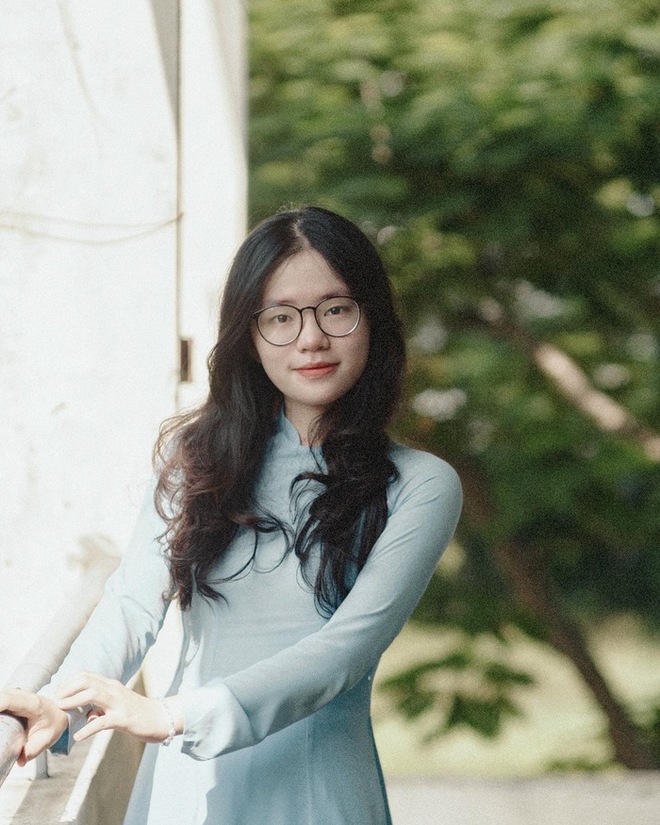 Không sở hữu điểm SAT và IELTS lung linh, nữ sinh Đà Nẵng vẫn giành học bổng 4,9 tỷ đồng - Ảnh 1.