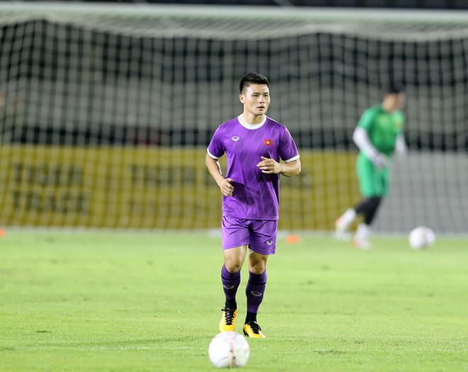 Trước giờ G, đột nhập sân tập xem giò Messi Việt, Messi Lào - Ảnh 5.