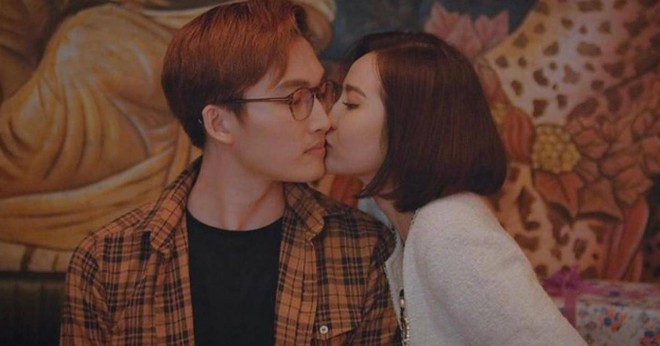 Loạt nam nữ ch&iacute;nh g&acirc;y ức chế nhất phim Việt 2022: Số 1 th&aacute;ch thức cả kh&aacute;n giả, Hồng Diễm bị kịch bản hại - Ảnh 8.