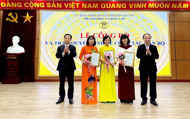 Trường THPT Chu Văn An có hiệu trưởng mới - Ảnh 2.