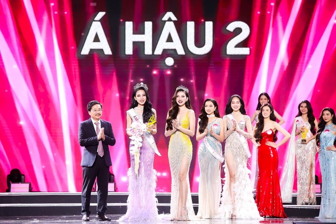 Huỳnh Thị Thanh Thuỷ chính thức trở thành Hoa hậu Việt Nam 2022 - Ảnh 3.