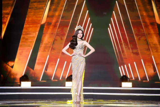 Huỳnh Thị Thanh Thuỷ chính thức trở thành Hoa hậu Việt Nam 2022 - Ảnh 9.
