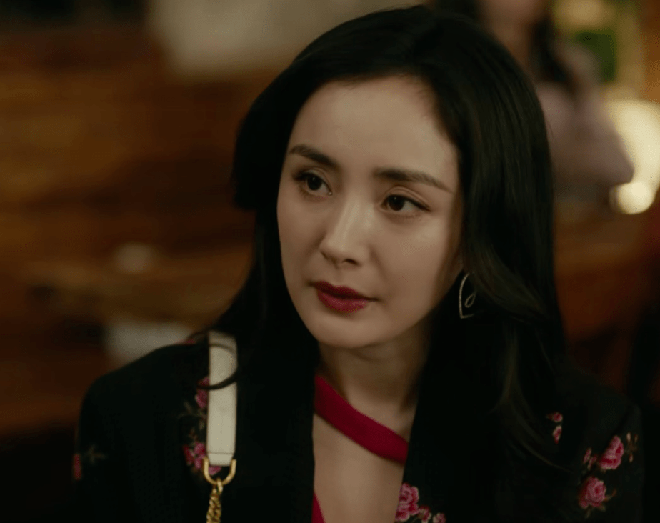 Dương Mịch t&aacute;i xuất đẹp đỉnh tại sự kiện thời trang, thể hiện sự tinh tế qua 1 chi tiết tr&ecirc;n v&aacute;y - Ảnh 5.