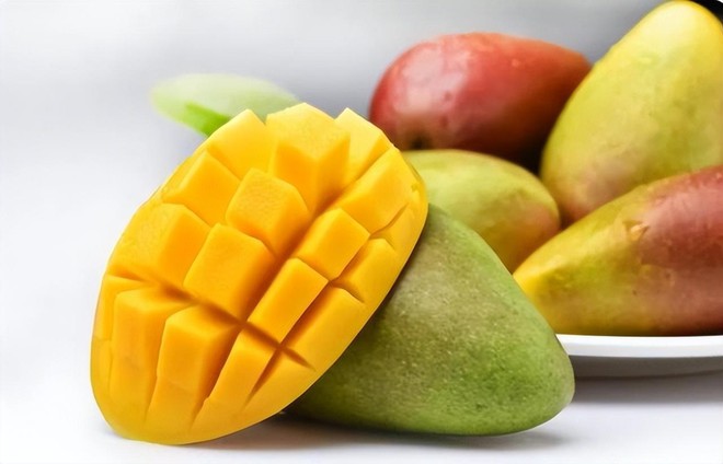 7 loại trái cây giàu collagen giúp da căng bóng mịn màng đón Tết - Ảnh 2.