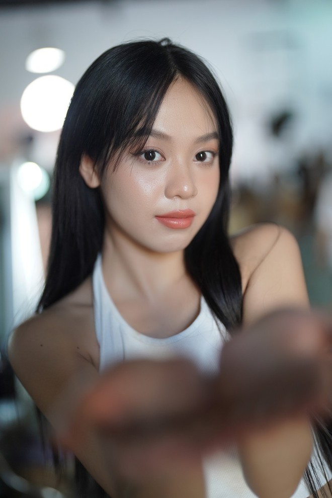Vì sao Huỳnh Thị Thanh Thủy đăng quang Hoa hậu Việt Nam 2022 ở tuổi 19? - Ảnh 5.