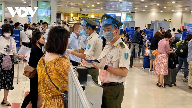 Hàng không tăng chuyến, bay đêm, ưu tiên đưa người dân về quê ăn Tết - Ảnh 5.