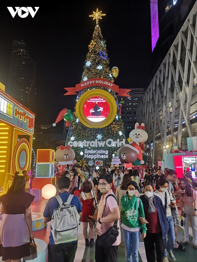 Không khí đón Giáng sinh tại Bangkok - Ảnh 3.