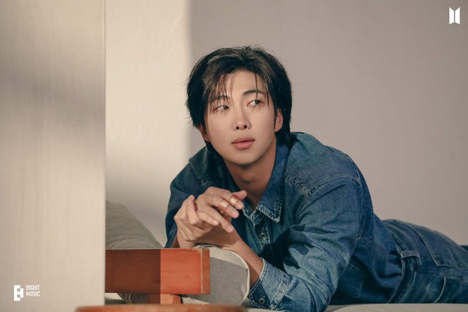 Trưởng nhóm BTS trở thành nghệ sĩ solo Hàn Quốc có album đạt thứ hạng cao nhất trên Billboard 200 - Ảnh 4.