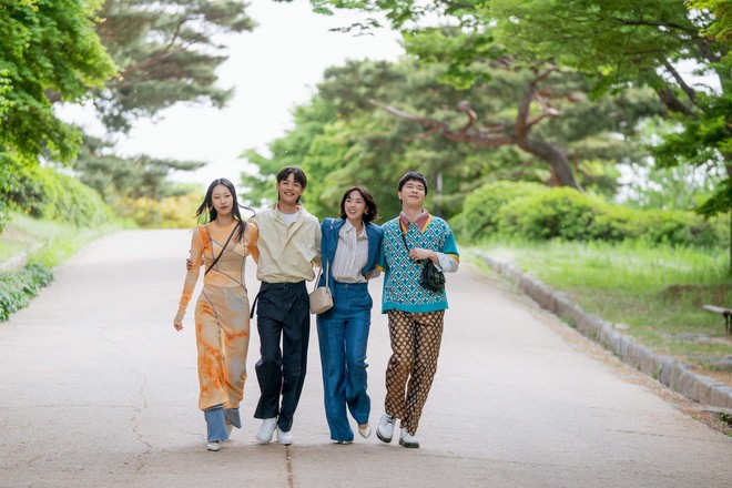 Đây là phim Hàn có thời trang ấn tượng nhất hiện nay, đáng tiếc nội dung không như mong đợi - Ảnh 2.