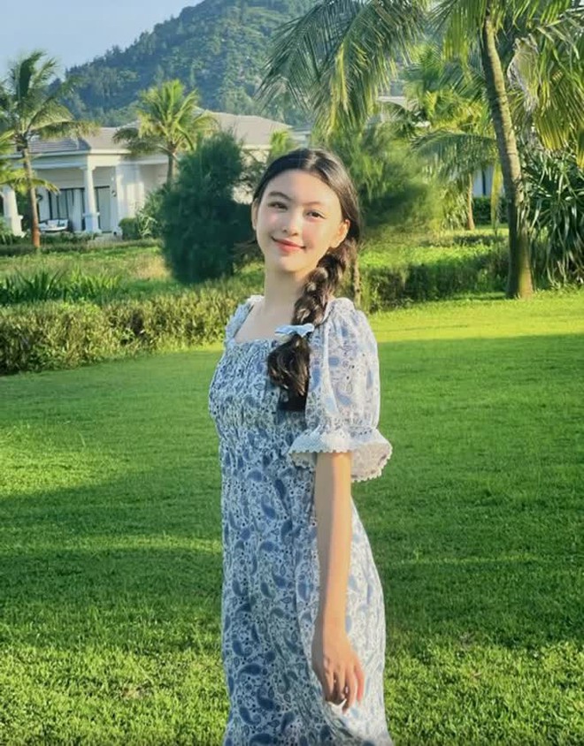 Tủ đồ xinh như mộng của 2 &aacute;i nữ nh&agrave; Quyền Linh: C&ocirc; chị l&agrave; ch&uacute;a b&aacute;nh b&egrave;o, c&ocirc; em s&agrave;nh điệu tươi mới - Ảnh 5.