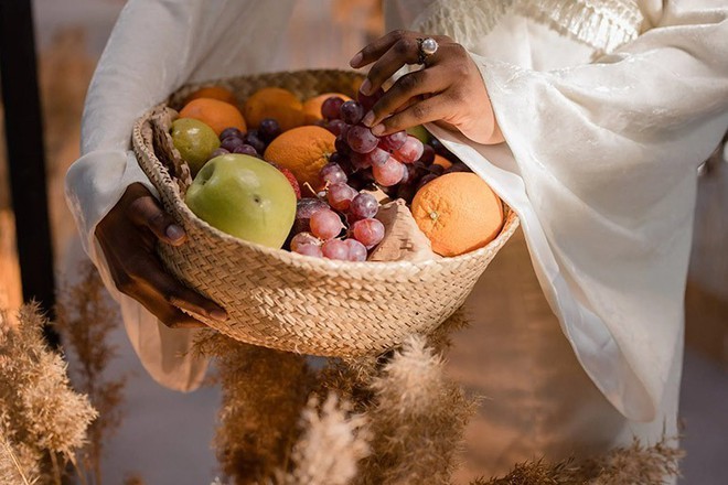 Có nên chọn giỏ trái cây làm quà Tết hay không? - Ảnh 1.