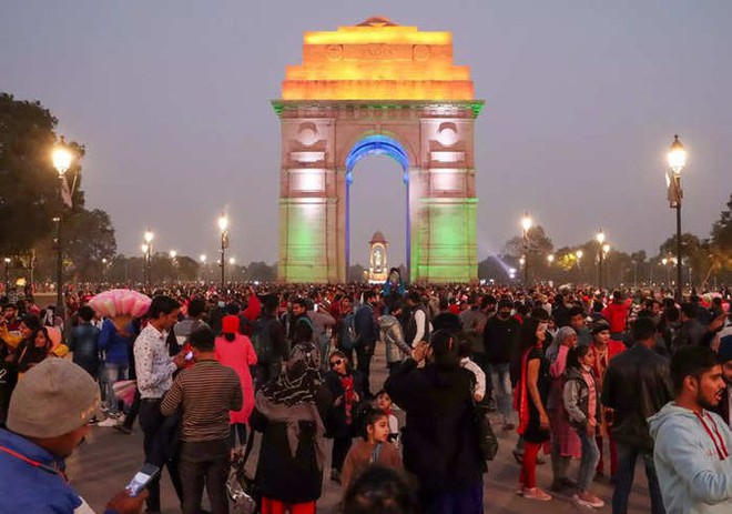 C&aacute;c nước cởi bỏ g&aacute;nh nặng, tưng bừng đ&oacute;n năm mới 2023 - Ảnh 7.