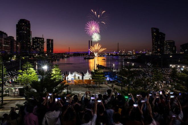 Ph&aacute;o hoa mừng năm mới 2023 bừng s&aacute;ng Sydney - &Uacute;c - Ảnh 9.