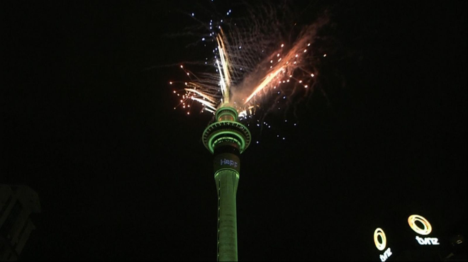 New Zealand đ&oacute;n năm 2023 với m&agrave;n tr&igrave;nh diễn ph&aacute;o hoa rực rỡ - Ảnh 2.