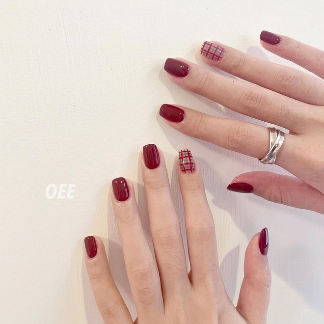 Mẫu nails tone đỏ đơn giản ❤️ | Bộ sưu tập do Maii Maii đăng | Lemon8