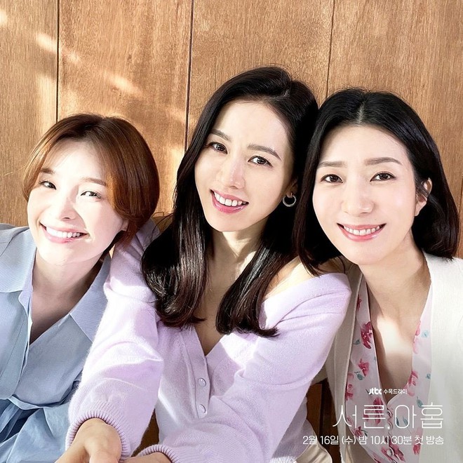 HOT: Son Ye Jin lần đầu lộ diện sau th&ocirc;ng b&aacute;o cưới Hyun Bin, nh&igrave;n visual của c&ocirc; d&acirc;u đẹp nhất xứ H&agrave;n m&agrave; muốn xỉu! - Ảnh 6.