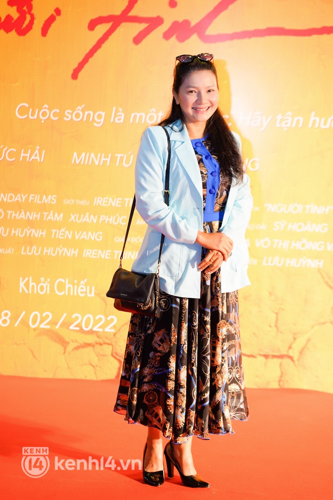 Minh T&uacute; lần đầu lộ diện sau khi tiết lộ đang bị trầm cảm, khoe body n&oacute;ng bỏng mắt cạnh si&ecirc;u mẫu H&agrave; Anh - Ảnh 5.