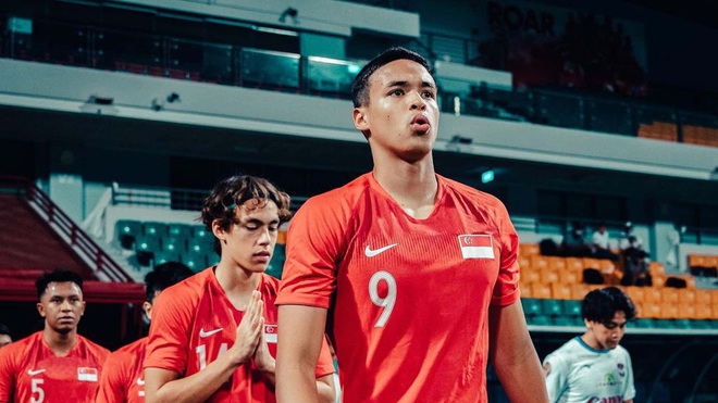 Đá chấp tuổi, U23 Thái Lan vẫn có màn thị uy đáng gờm khiến U23 Việt Nam phải dè chừng - Ảnh 1.