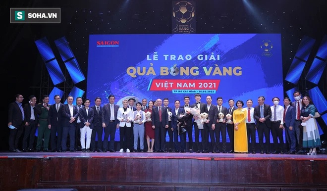 Hạt sạn đáng tiếc ở Gala QBV Việt Nam 2021: Phải chăng bóng đá chỉ là... phụ? - Ảnh 6.