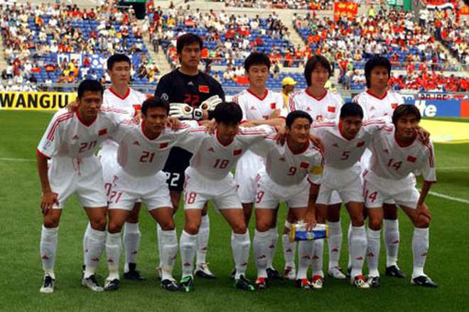 Chán nản sau trận thua Việt Nam, bóng đá Trung Quốc lên kế hoạch đi bộ đến World Cup - Ảnh 2.