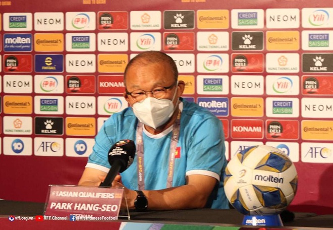  Giữa ngày vui đại thắng, HLV Park Hang-seo nói một câu gây ngập tràn lo lắng - Ảnh 1.
