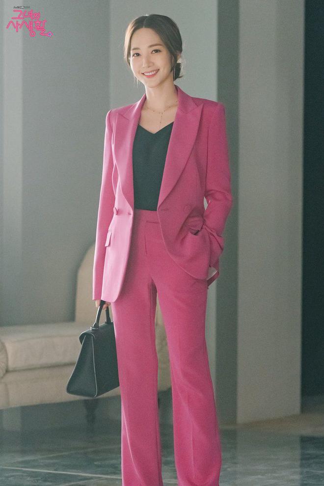 Gọi Park Min Young là "thánh nữ công sở" vì 3 phim liên tiếp đều chung 1 style, mãi không thấy đổi - Ảnh 2.