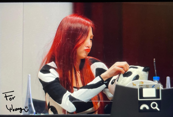 Thương fan như APINK: Bật khóc nức nở tại fansign đầu tiên sau 3 năm, hành động an ủi fan vô cùng dễ thương  - Ảnh 8.