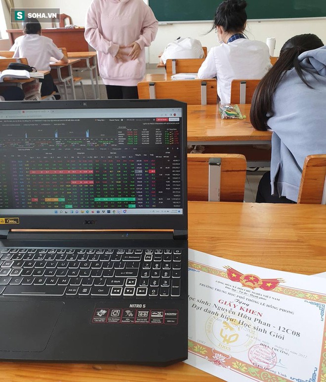 Nam sinh học giỏi, 3 năm chứng trường từng lỗ 25% vốn đầu tư, giờ chỉ all in một m&atilde; - Ảnh 3.