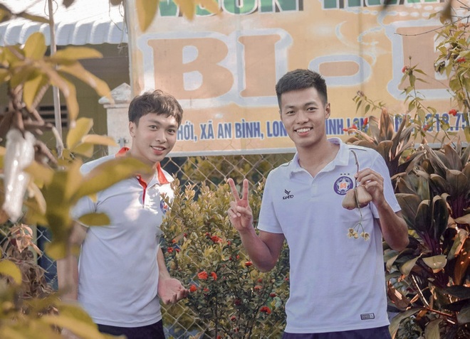 Tất tần tật về người h&ugrave;ng g&aacute;c đền gi&uacute;p U23 Việt Nam v&agrave;o chung kết: Đ&atilde; c&oacute; bạn g&aacute;i, chưa từng được bắt ở V.League - Ảnh 3.
