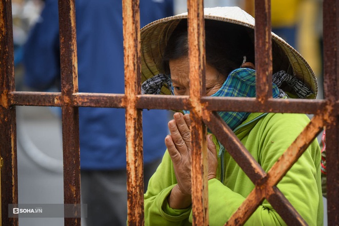 Bố thiếu nữ tử nạn trong vụ ch&igrave;m ca n&ocirc;: Cảm ơn b&agrave; con Hội An, bố con t&ocirc;i về đ&acirc;y - Ảnh 9.