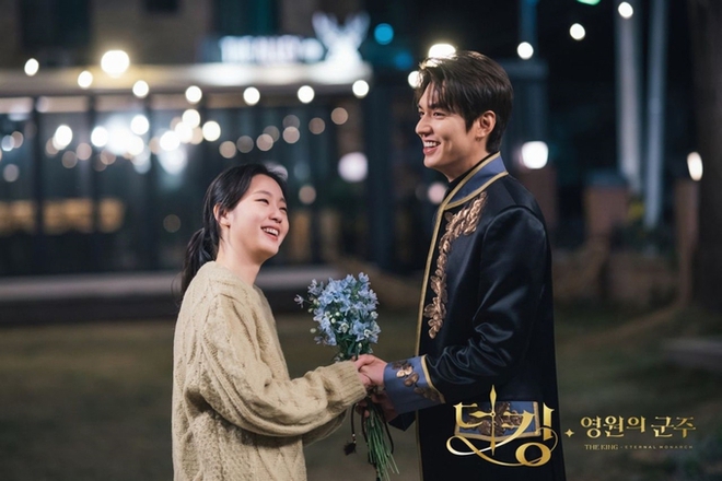 Lại thêm một bạn diễn nữa của Lee Min Ho kết hôn, dân tình náo loạn gọi Kim Go Eun tới giải cứu oppa - Ảnh 8.