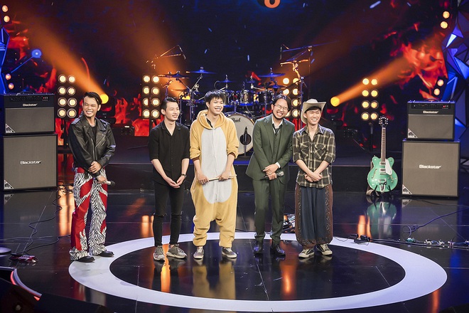 Phương Thanh bất ngờ giới thiệu 2 con trai tr&ecirc;n s&oacute;ng truyền h&igrave;nh - Ảnh 9.