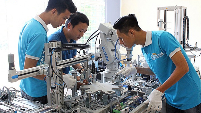 Diễn biến dịch ngày 9/2: Cả nước ghi nhận gần 24.000 ca nhiễm mới; Hơn 60% phụ huynh đồng ý tiêm vaccine COVID-19 cho trẻ 5-11 tuổi - Ảnh 1. Diễn biến dịch ngày 9/2: Cả nước ghi nhận gần 24.000 ca nhiễm mới; Hơn 60% phụ huynh đồng ý tiêm vaccine COVID-19 cho trẻ 5-11 tuổi - Ảnh 1.