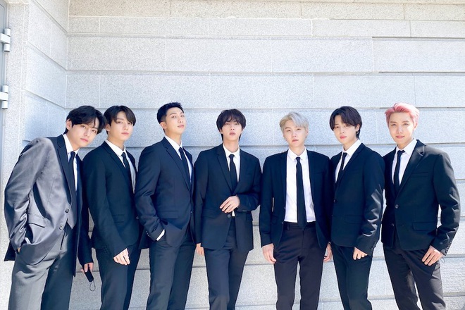 K&ecirc;nh YouTube ri&ecirc;ng của BTS vượt mặt k&ecirc;nh c&ocirc;ng ty chủ quản, nhiều fan nh&oacute;m muốn unsub k&ecirc;nh c&ocirc;ng ty v&igrave; 1 l&yacute; do - Ảnh 2.