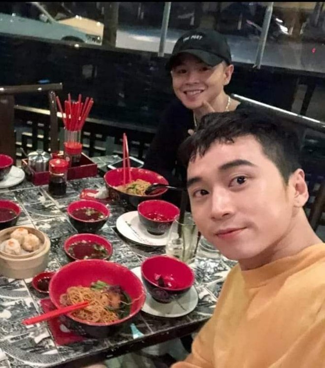 Binz c&ocirc;ng khai h&igrave;nh ảnh Ch&acirc;u B&ugrave;i, Karik n&oacute;i ngay c&acirc;u g&igrave; m&agrave; dẹp tan tin đồn đ&aacute; x&eacute;o? - Ảnh 7.