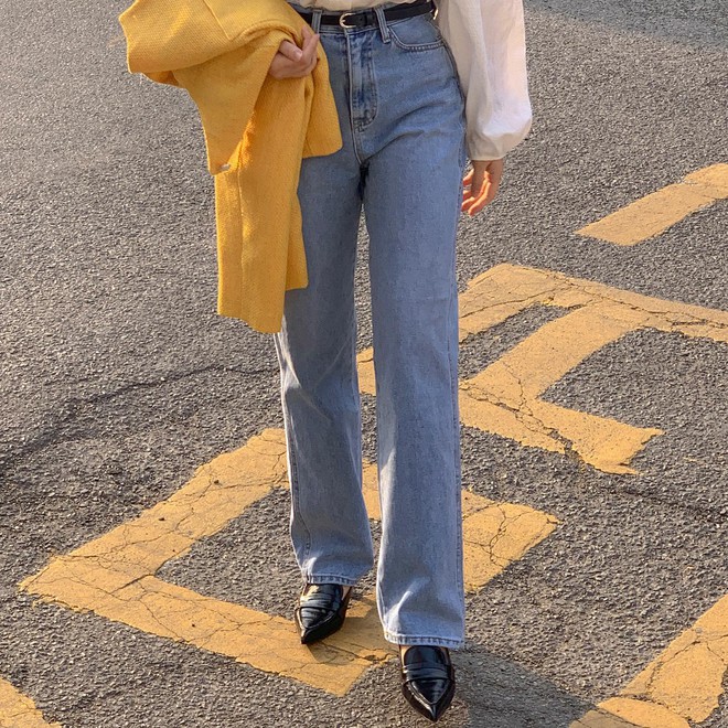 G&aacute;i H&agrave;n sẽ cho chị em biết 4 mẫu quần jeans đang mốt nhất, mua đủ th&igrave; mặc đẹp mọi l&uacute;c mọi nơi - Ảnh 14.