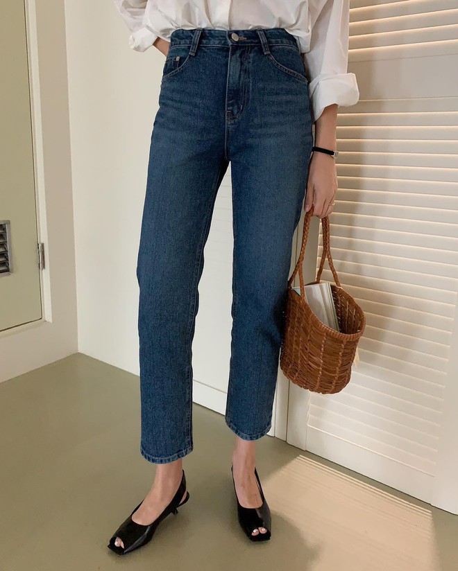 G&aacute;i H&agrave;n sẽ cho chị em biết 4 mẫu quần jeans đang mốt nhất, mua đủ th&igrave; mặc đẹp mọi l&uacute;c mọi nơi - Ảnh 4.