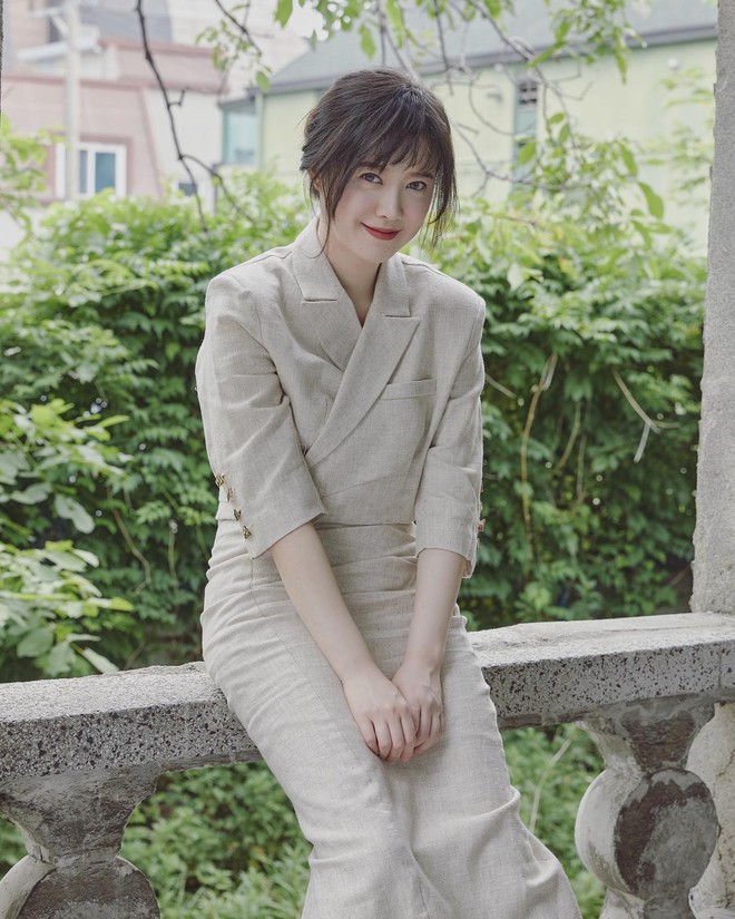 Style của dàn mỹ nhân Vườn Sao Băng ở hiện tại: Ai cũng hack tuổi đỉnh nhưng Goo Hye Sun chưa phải người đẳng cấp nhất - Ảnh 5.